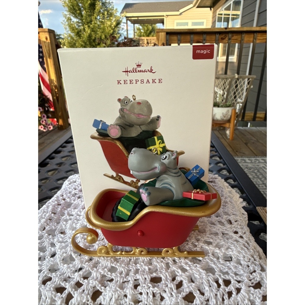 I‎ Want a Hippopotamus for Christmas 2019 Hallmark Magic Ornament